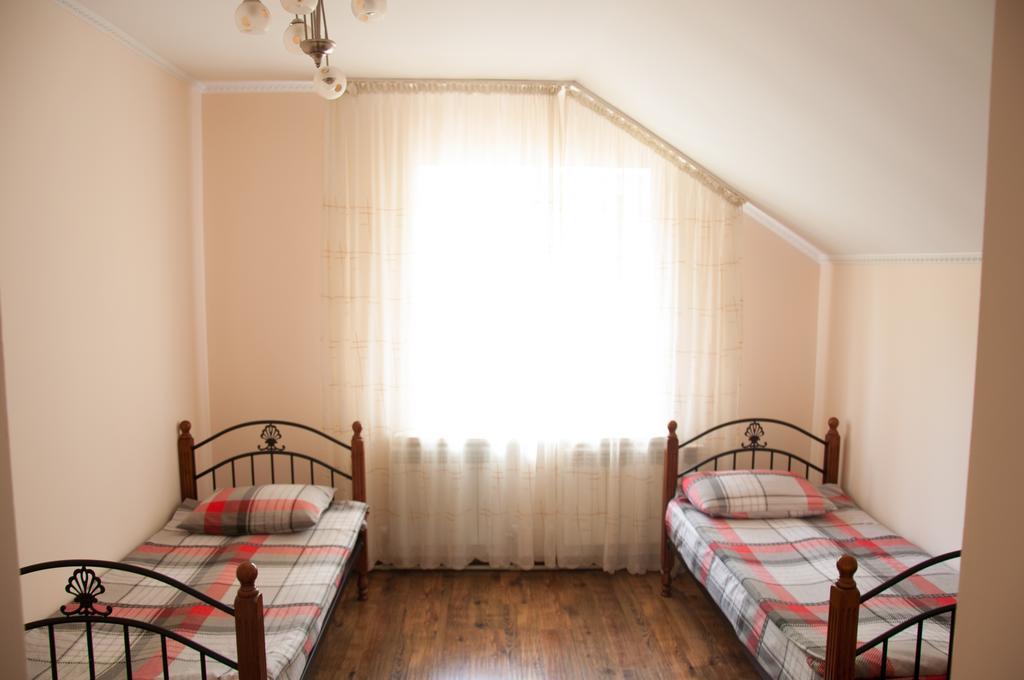 Hostel Almaty Backpackers Zimmer foto