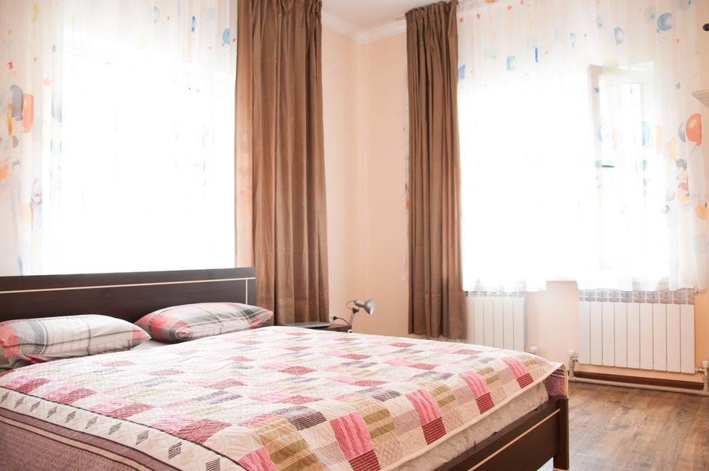 Hostel Almaty Backpackers Zimmer foto