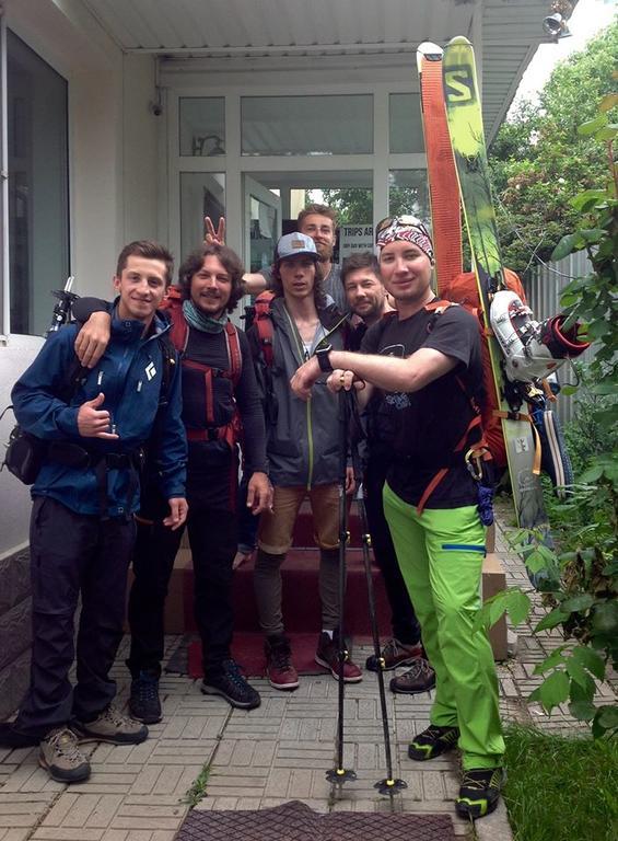 Hostel Almaty Backpackers Exterior foto